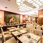 Romana Hotel 4*