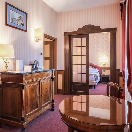 Romana Otel 4*
