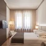 Romana 4* Milánó
